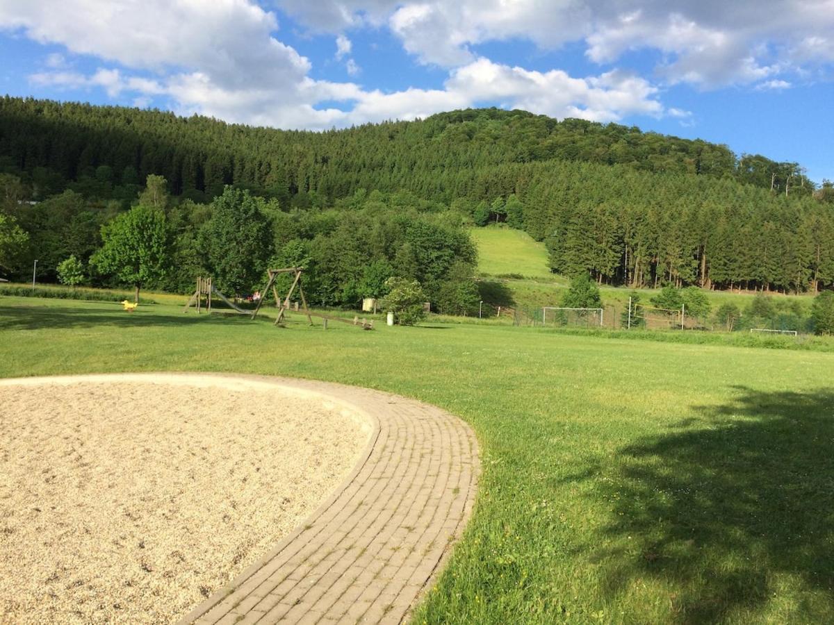 Pieck Mit Parkplatz Und Privater Garage Apartment